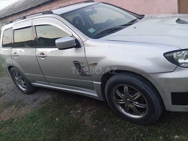Mitsubishi Airtrek 2003, 400,000 km - 2.0 л - Ağdaş