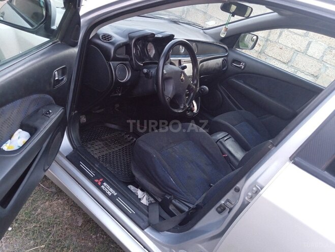 Mitsubishi Airtrek 2003, 400,000 km - 2.0 л - Ağdaş