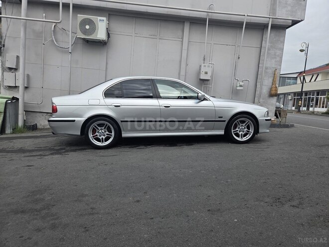 BMW 528 1999, 110,000 km - 2.8 l - Qəbələ