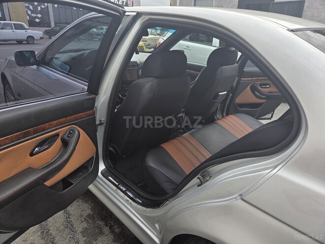 BMW 528 1999, 110,000 km - 2.8 l - Qəbələ