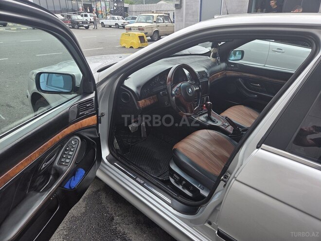BMW 528 1999, 110,000 km - 2.8 l - Qəbələ