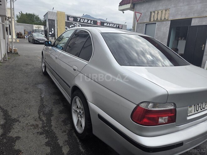 BMW 528 1999, 110,000 km - 2.8 l - Qəbələ