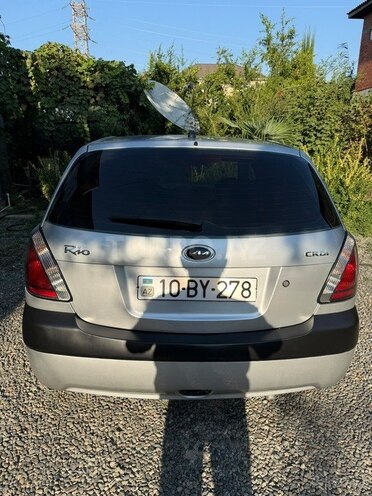 Kia Rio 2006, 300,000 km - 1.5 l - Masallı