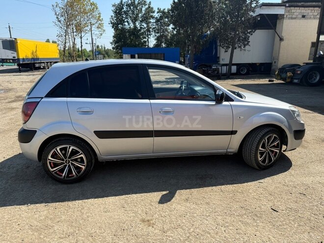 Kia Rio 2006, 300,000 km - 1.5 l - Masallı