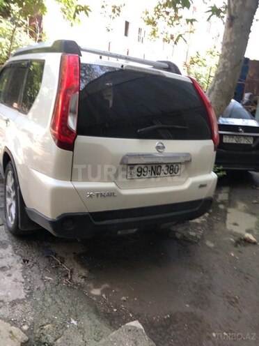 Nissan X-Trail 2013, 300,000 km - 2.5 l - Bakı