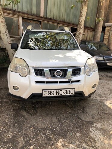 Nissan X-Trail 2013, 300,000 km - 2.5 l - Bakı