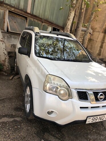 Nissan X-Trail 2013, 300,000 km - 2.5 l - Bakı