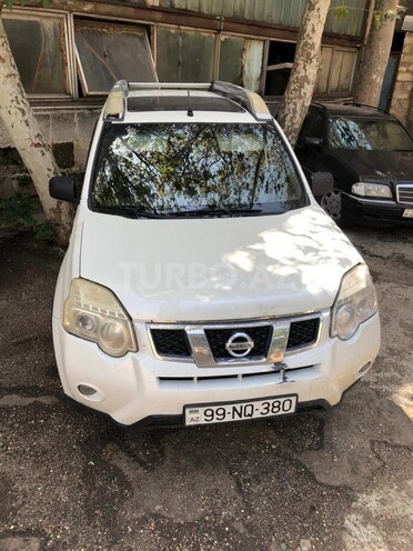 Nissan X-Trail 2013, 300,000 km - 2.5 l - Bakı