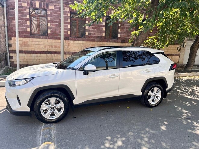 Toyota RAV4 2020, 90,000 km - 2.0 l - Gəncə