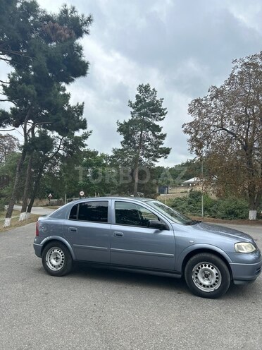 Opel Astra 2005, 246,000 km - 1.4 l - Quba