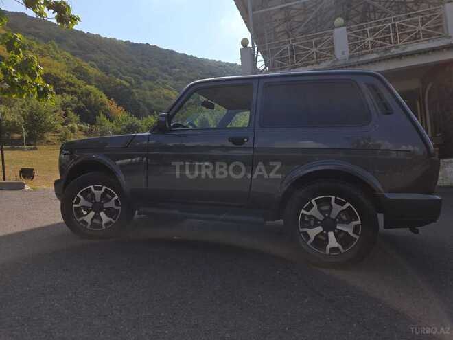 LADA (VAZ) Niva 2021, 40,000 km - 1.7 l - Qax