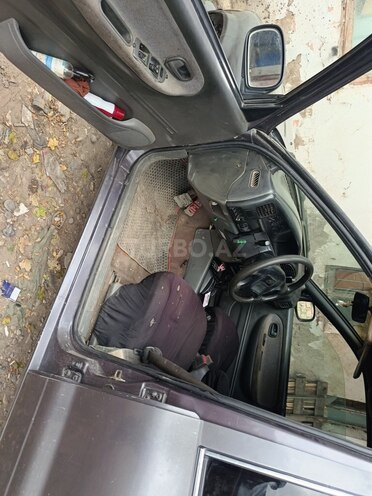 Kia Sportage 2000, 212,000 km - 2.0 l - Xudat