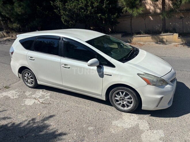 Toyota Prius V 2011, 402,336 km - 1.8 л - Bakı