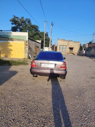 Mercedes C 180 1994, 421,153 km - 1.8 л - Quba