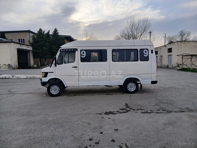 Mercedes 208 D 1994, 500,000 km - 2.3 л - Şirvan