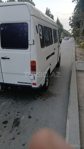 Mercedes 208 D 1994, 500,000 km - 2.3 л - Şirvan