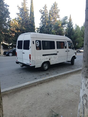Mercedes 208 D 1994, 500,000 km - 2.3 л - Şirvan