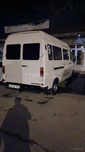 Mercedes 208 D 1994, 500,000 km - 2.3 л - Şirvan