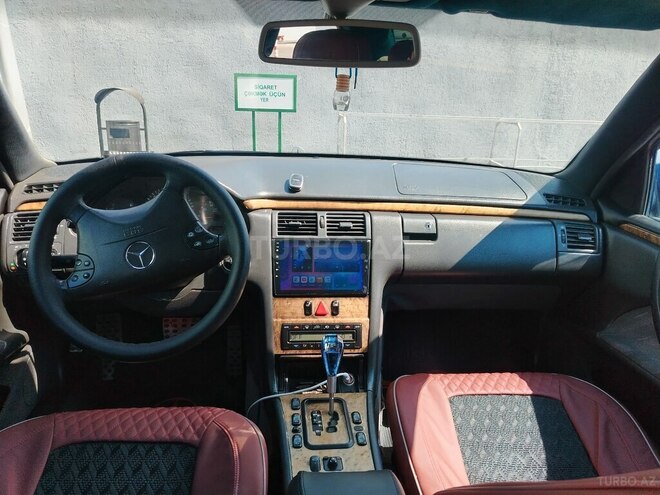 Mercedes E 240 2000, 344,741 km - 2.4 l - Kürdəmir