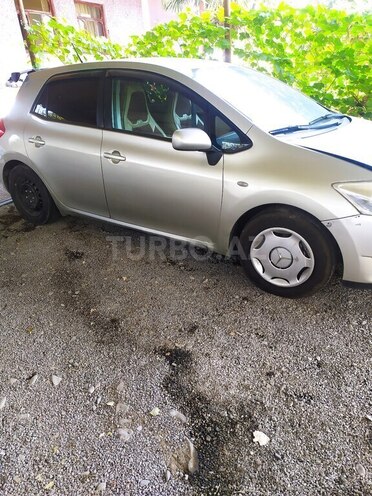 Toyota Auris 2008, 450,000 km - 1.4 л - Qəbələ