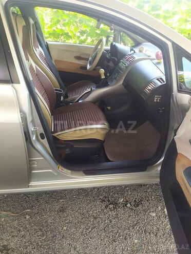 Toyota Auris 2008, 450,000 km - 1.4 л - Qəbələ