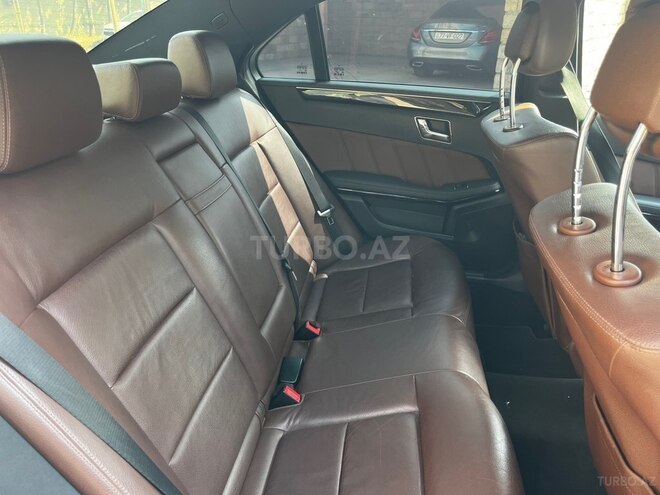 Mercedes E 220 2010, 270,000 km - 2.1 l - Bakı