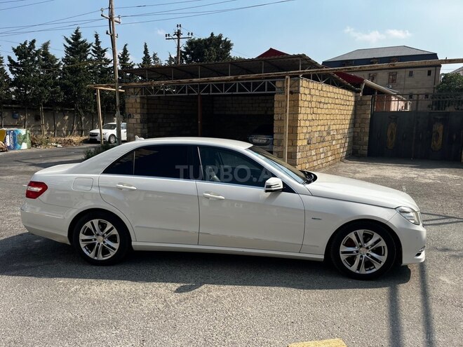 Mercedes E 220 2010, 270,000 km - 2.1 l - Bakı