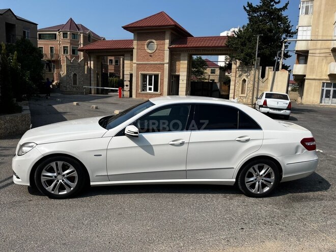 Mercedes E 220 2010, 270,000 km - 2.1 l - Bakı