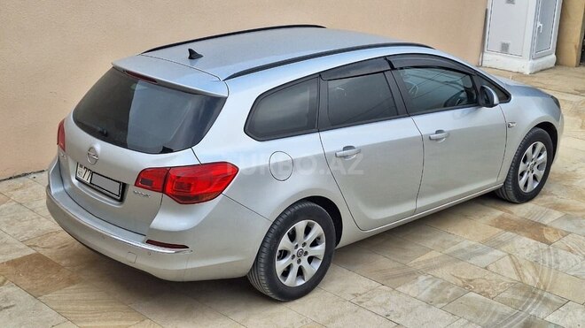 Opel Astra 2015, 216,000 km - 1.6 l - Bakı