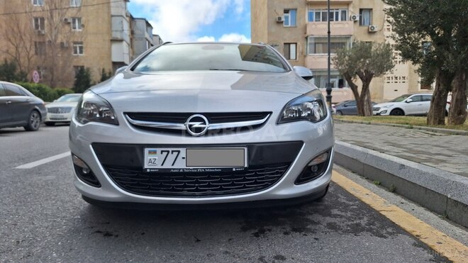 Opel Astra 2015, 216,000 km - 1.6 l - Bakı