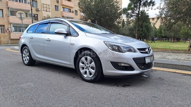 Opel Astra 2015, 216,000 km - 1.6 l - Bakı