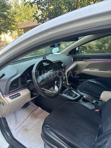 Hyundai Elantra 2018, 194,892 km - 2.0 л - Bakı