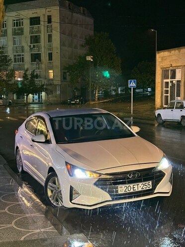 Hyundai Elantra 2018, 194,892 km - 2.0 л - Bakı