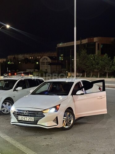 Hyundai Elantra 2018, 194,892 km - 2.0 л - Bakı