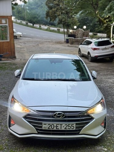 Hyundai Elantra 2018, 194,892 km - 2.0 л - Bakı