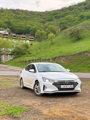 Hyundai Elantra 2018, 194,892 km - 2.0 л - Bakı
