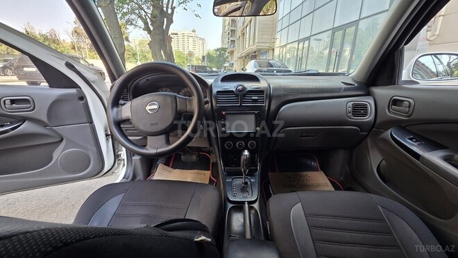 Nissan Sunny 2009, 198,000 km - 1.6 l - Bakı