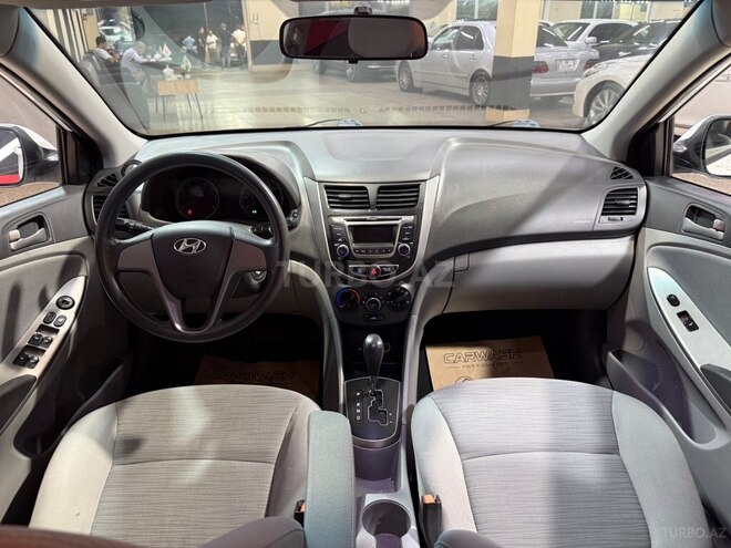 Hyundai Accent 2015, 241,402 km - 1.6 l - Sumqayıt