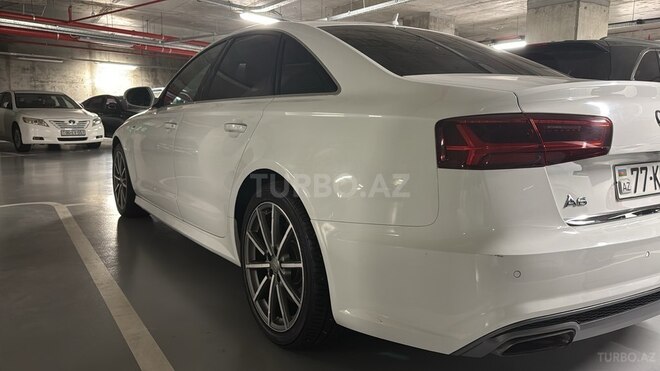 Audi A6 2015, 250,000 km - 2.0 l - Bakı