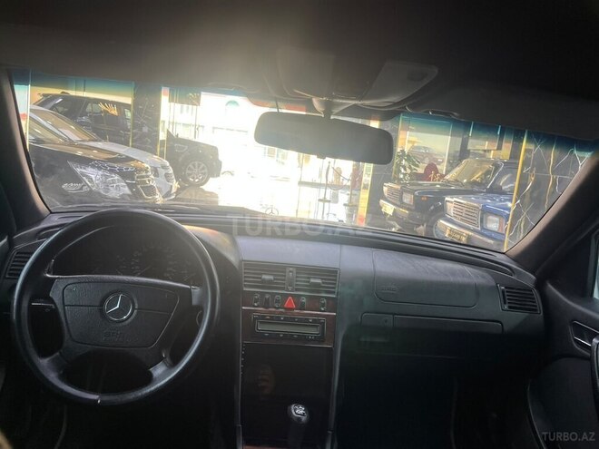 Mercedes C 220 2000, 490,405 km - 2.2 l - Sumqayıt
