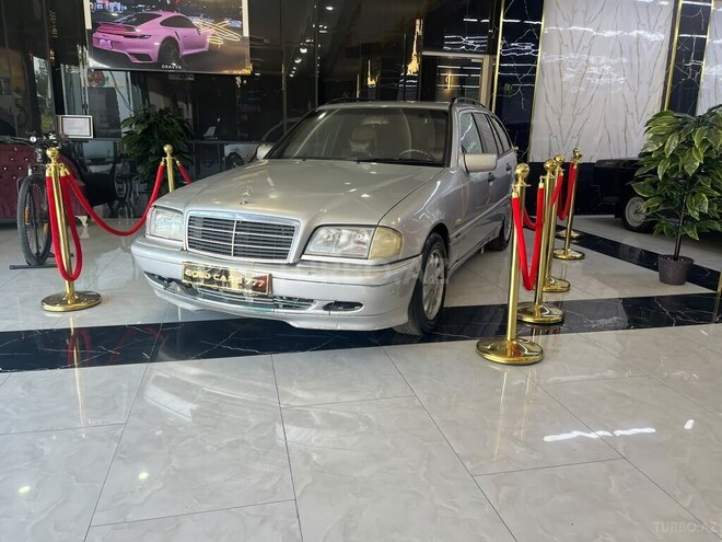 Mercedes C 220 2000, 490,405 km - 2.2 l - Sumqayıt