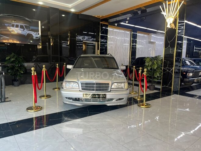 Mercedes C 220 2000, 490,405 km - 2.2 l - Sumqayıt