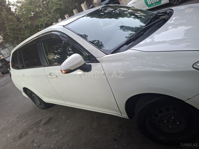 Toyota Corolla Fielder 2019, 389,000 km - 1.5 л - Bakı
