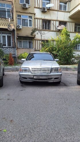 Mercedes C 220 1998, 686,000 km - 2.2 l - Bakı