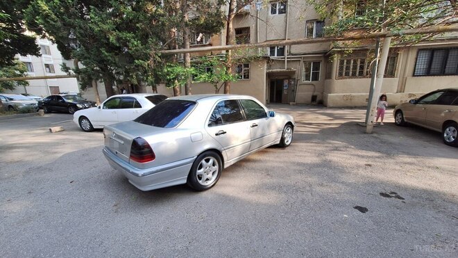 Mercedes C 220 1998, 686,000 km - 2.2 l - Bakı
