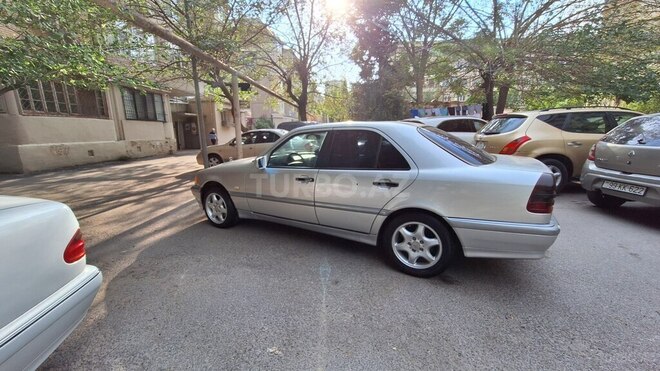 Mercedes C 220 1998, 686,000 km - 2.2 l - Bakı
