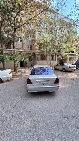 Mercedes C 220 1998, 686,000 km - 2.2 l - Bakı