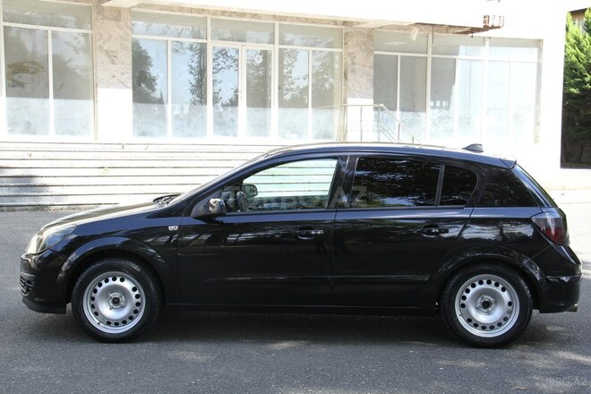 Opel Astra 2005, 313,500 km - 1.4 l - İsmayıllı