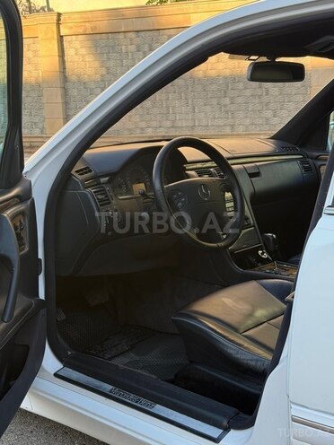 Mercedes E 240 2001, 350,000 km - 2.4 l - Bakı