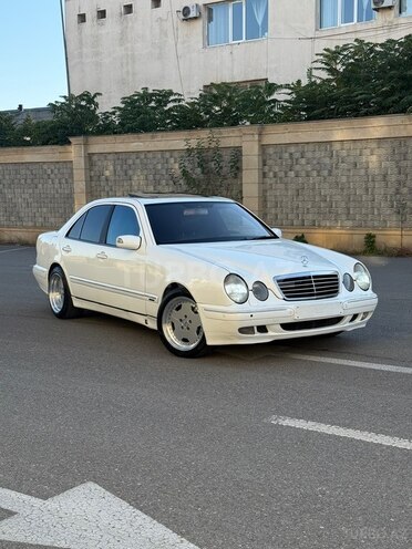 Mercedes E 240 2001, 350,000 km - 2.4 l - Bakı